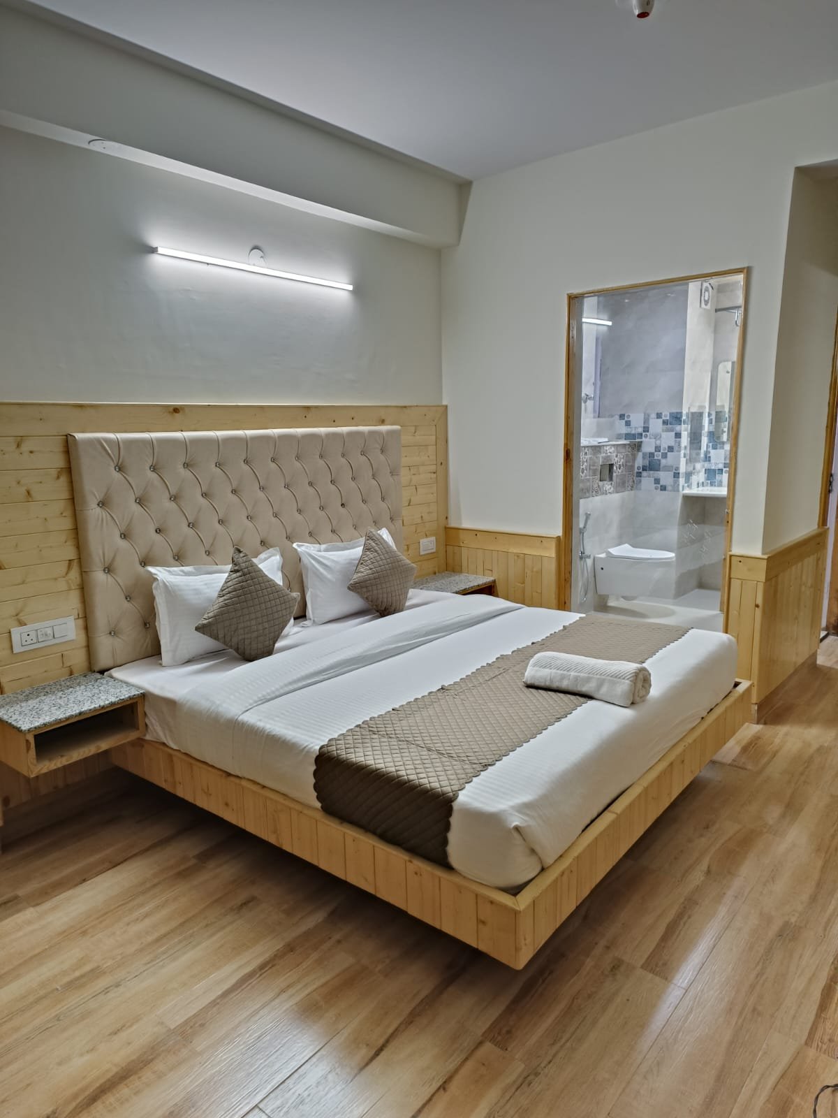 BTH Hotels & Resorts – Rooms & interiors, view 7